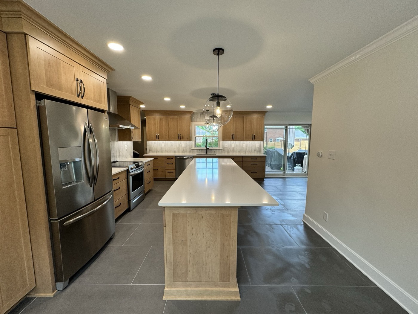 Broeck Pointe Kitchen Remodel project photo