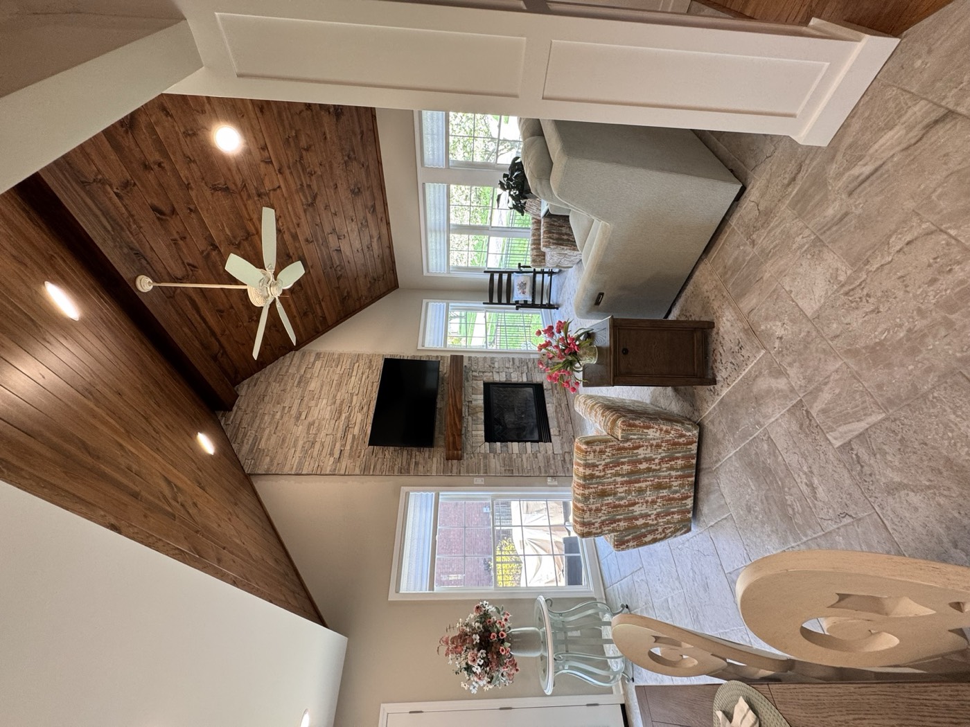 Jeffersontown Vaulted Sun Room Addition project photo